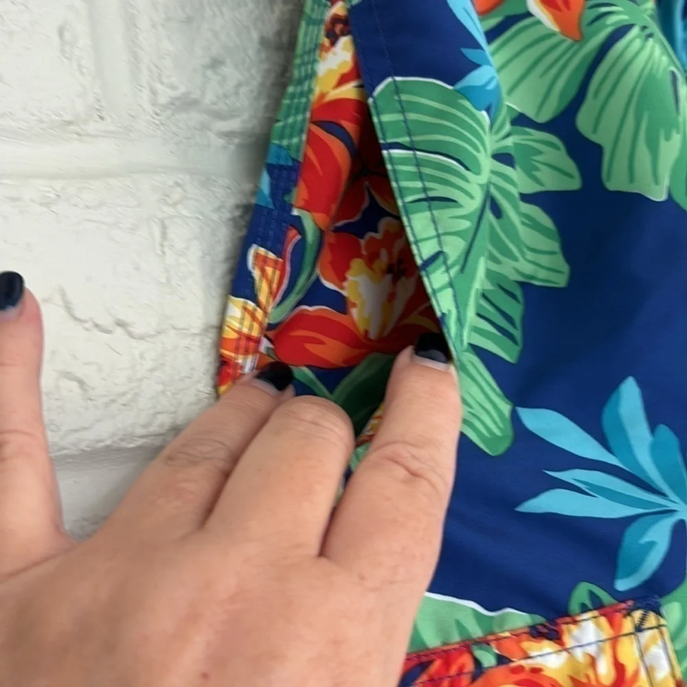 Polo Ralph Lauren Floral Kailua Board Style 8.5 Inch Swimsuit Size Large